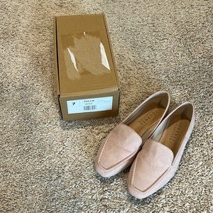 Size 7 Beige Flats
